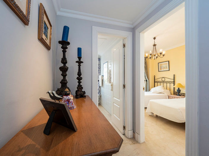 Image No.24-2 Bed Apartment for sale