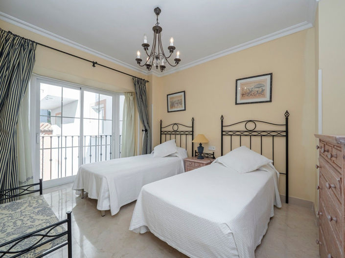 Image No.26-2 Bed Apartment for sale