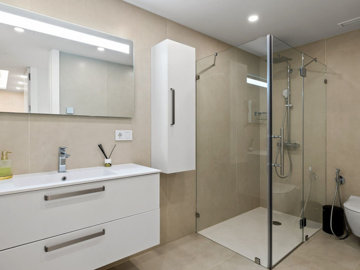 12-53013098fcab6c38b1379cd33298e050