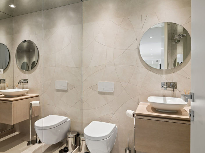 Image No.20-7 Bed Apartment for sale