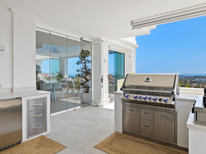 Image No.31-7 Bed Apartment for sale