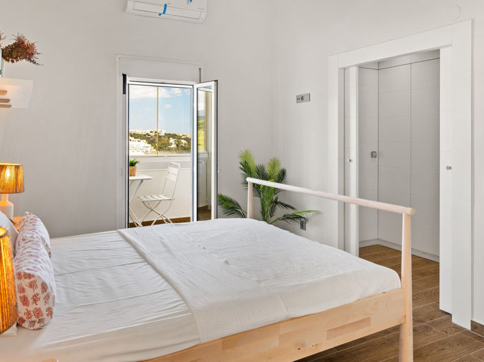 Image No.13-3 Bed Apartment for sale