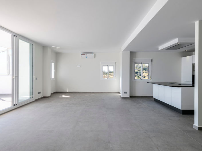 Image No.12-3 Bed Apartment for sale