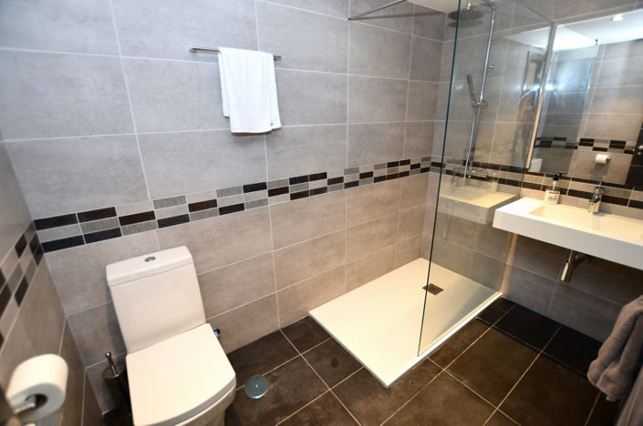 Image No.27-6 Bed House for sale