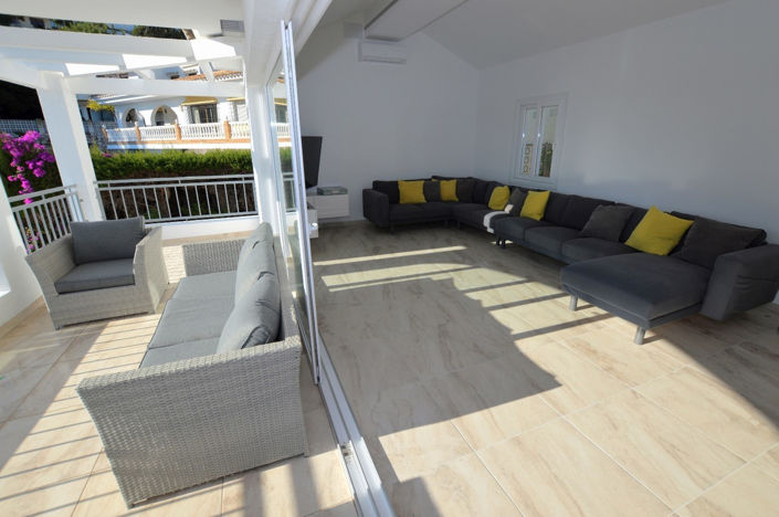 Image No.6-6 Bed House for sale