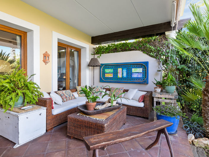 Image No.8-4 Bed House for sale