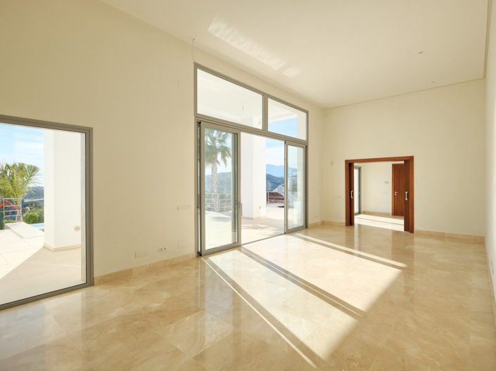Image No.17-4 Bed Villa for sale
