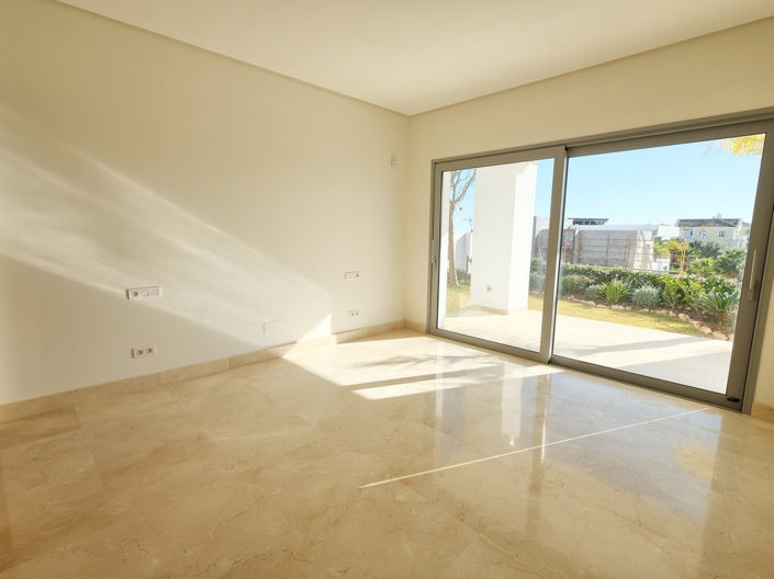 Image No.20-4 Bed Villa for sale