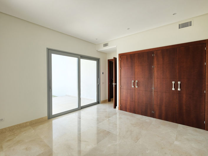 Image No.22-4 Bed House for sale