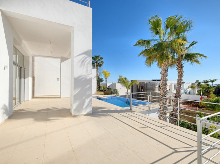 Image No.5-4 Bed Villa for sale