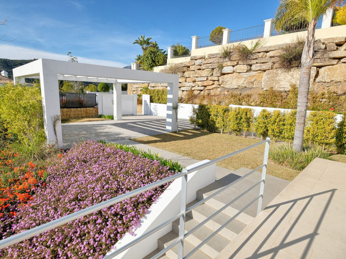 Image No.6-4 Bed House for sale