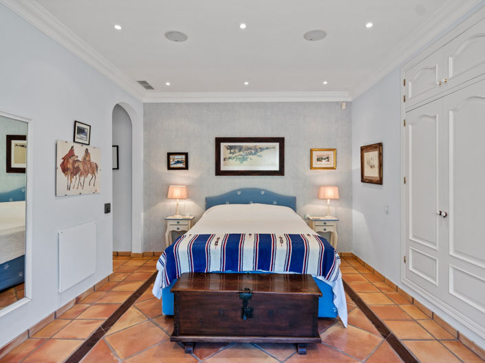 Image No.5-4 Bed House for sale