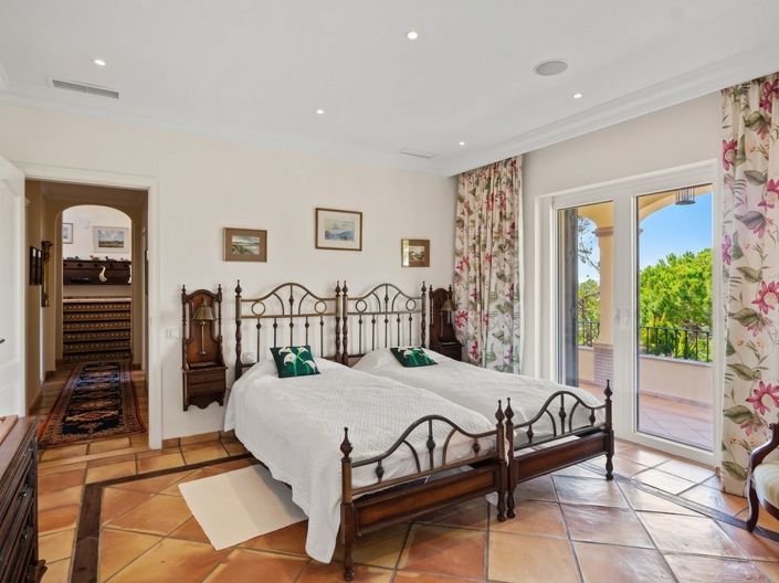 Image No.7-Villa de 4 chambres à vendre à Benahavis