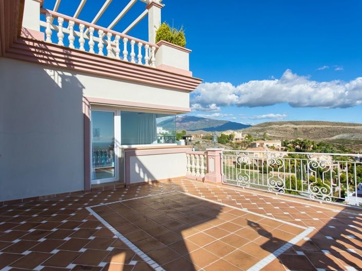 Image No.22-8 Bed Villa for sale