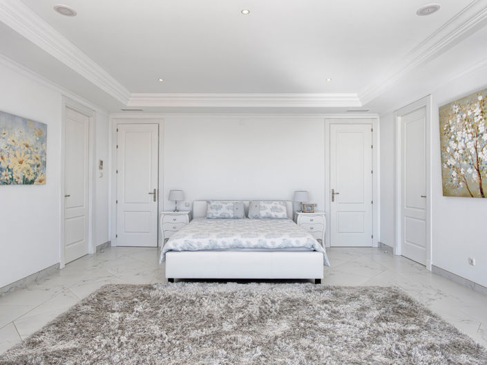 Image No.26-8 Bed House for sale