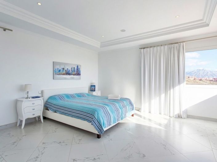 Image No.28-8 Bed Villa for sale