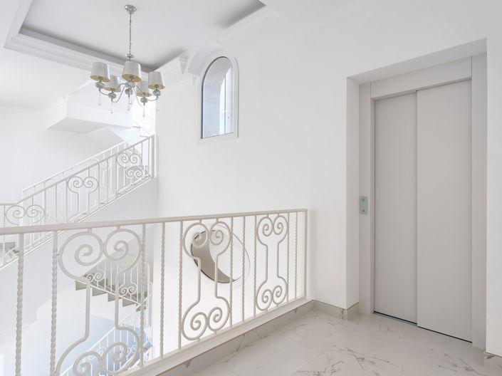 Image No.30-8 Bed House for sale