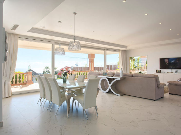 Image No.7-8 Bed House for sale