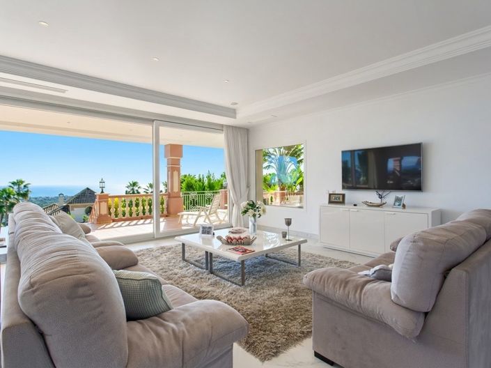 Image No.8-8 Bed Villa for sale