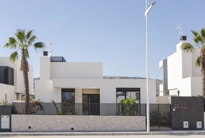 Image No.35-3 Bed Bungalow for sale