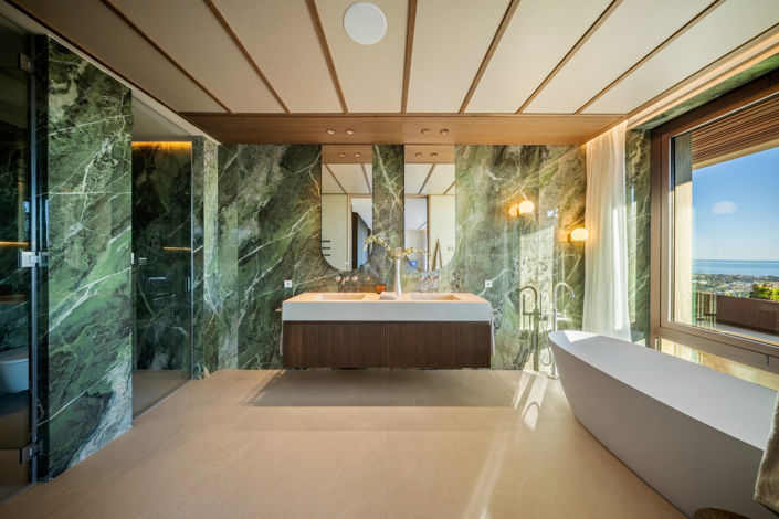 Image No.25-5 Bed Villa for sale