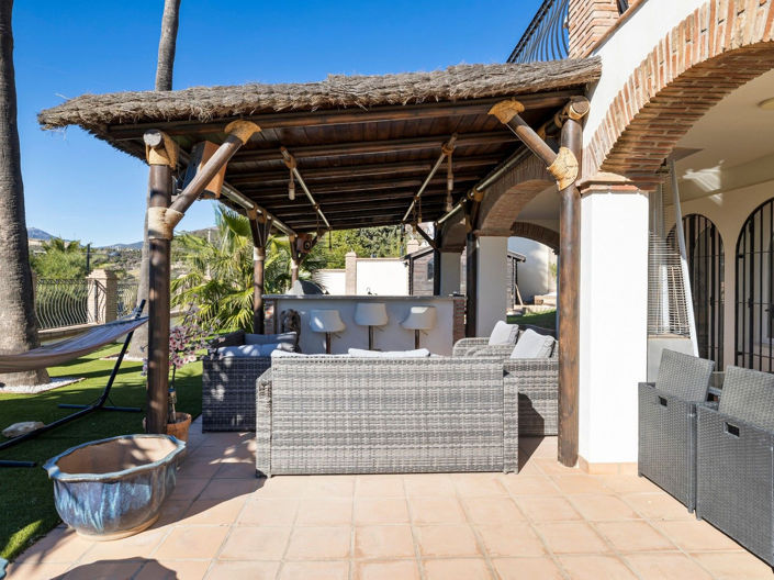 Image No.16-4 Bed House for sale