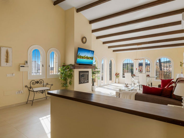 Image No.31-4 Bed House for sale