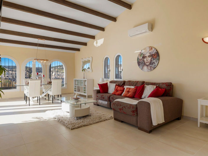 Image No.32-4 Bed House for sale