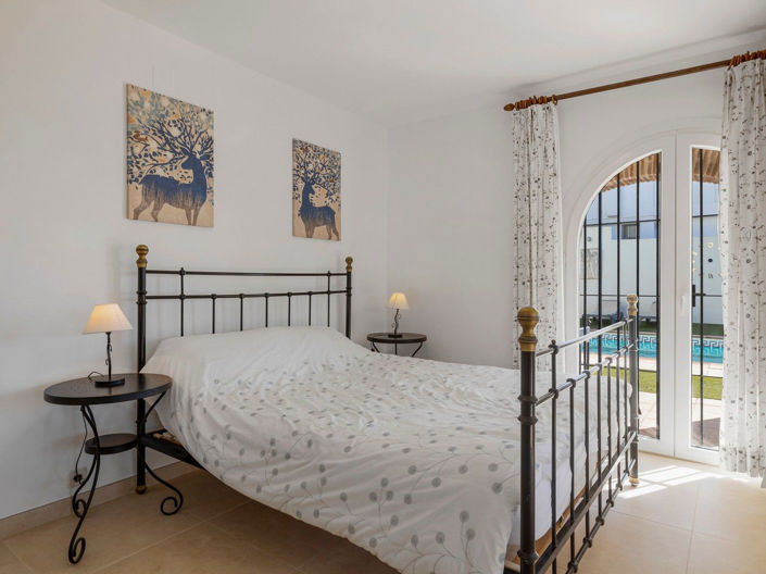 Image No.4-Maison de 4 chambres à vendre à Estepona