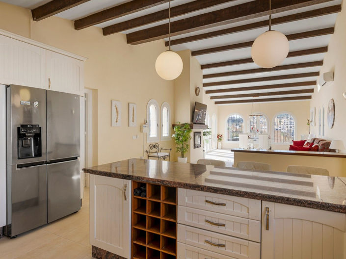 Image No.43-4 Bed House for sale