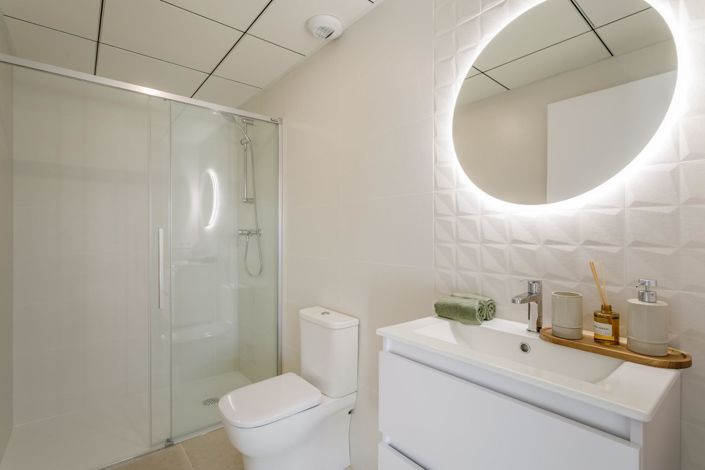 Image No.20-3 Bed Apartment for sale