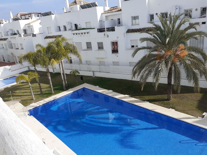 Image No.1-Appartement de 4 chambres à vendre à Estepona