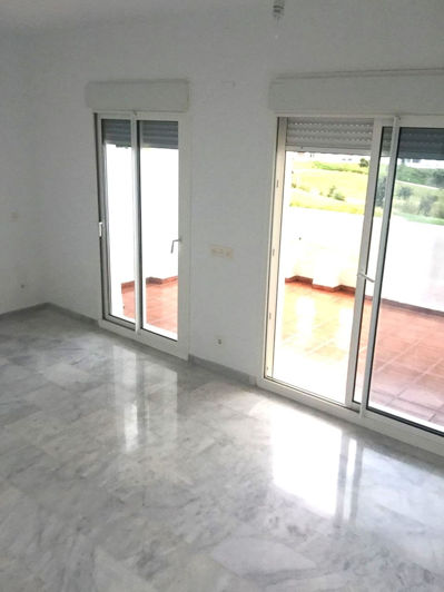 Image No.5-Appartement de 4 chambres à vendre à Estepona