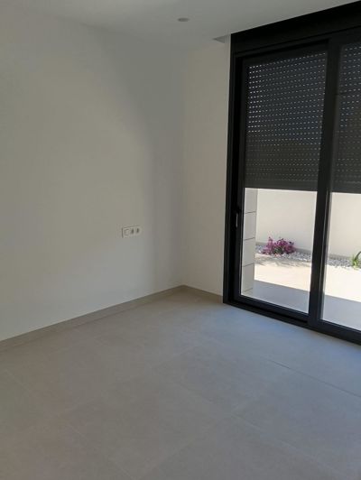 Image No.44-3 Bed Bungalow for sale