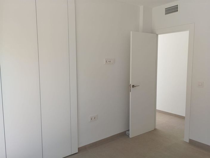 Image No.47-3 Bed Bungalow for sale