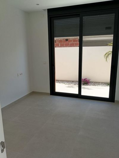 Image No.49-3 Bed Bungalow for sale