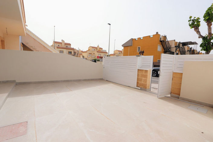 Image No.17-2 Bed Apartment for sale