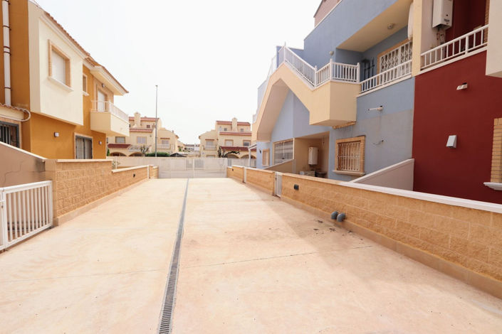 Image No.23-2 Bed Apartment for sale