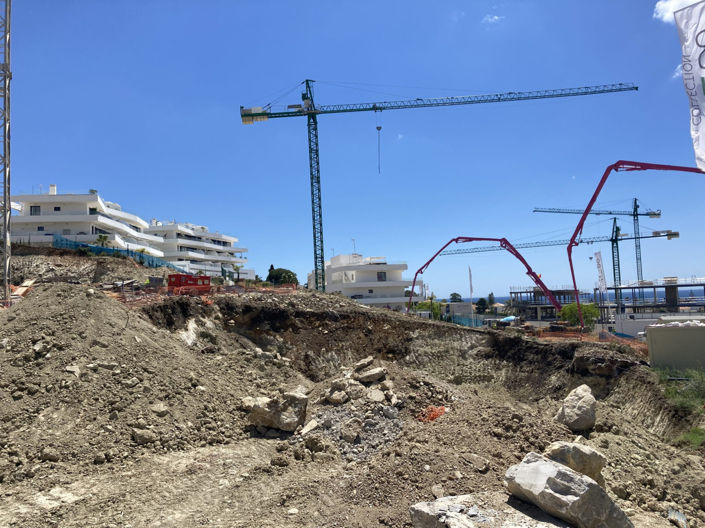 Image No.15-3 Bed Property for sale