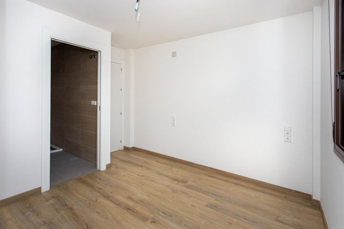 Image No.19-3 Bed Bungalow for sale