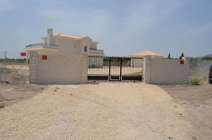 Image No.6-4 Bed Villa for sale