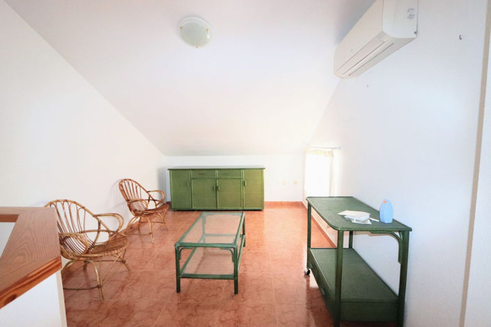 Image No.24-4 Bed House for sale