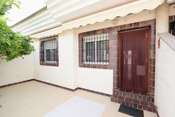 Image No.32-4 Bed House for sale