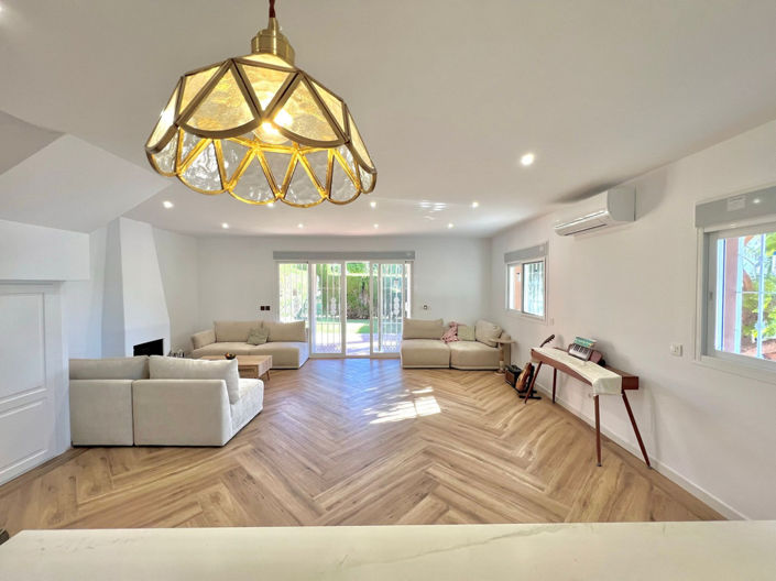 Image No.4-3 Bed House for sale