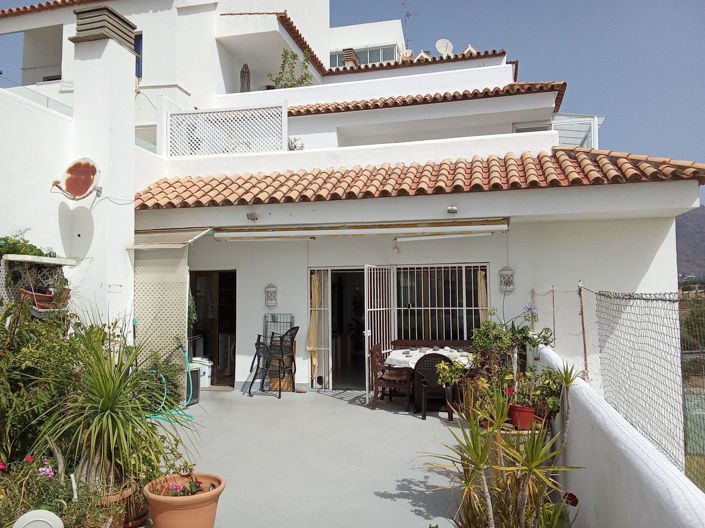 Image No.3-Appartement de 2 chambres à vendre à Estepona