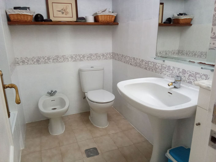 Image No.9-Appartement de 2 chambres à vendre à Estepona