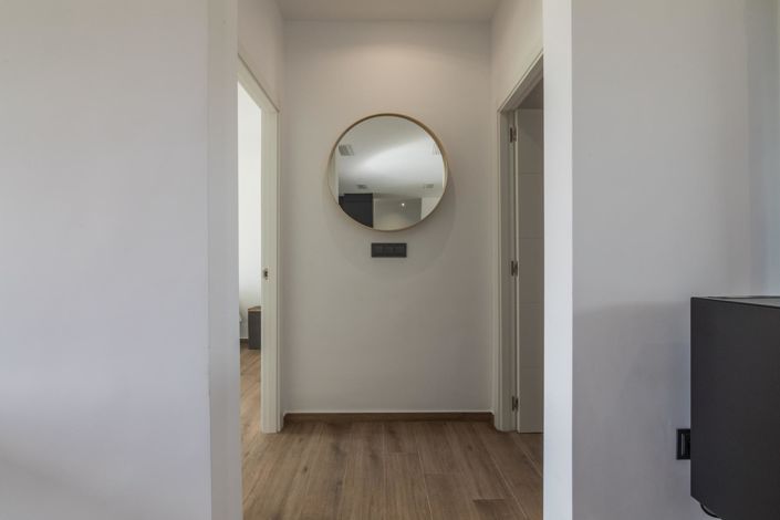 Image No.18-3 Bed Villa for sale