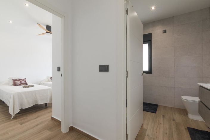 Image No.27-3 Bed Villa for sale