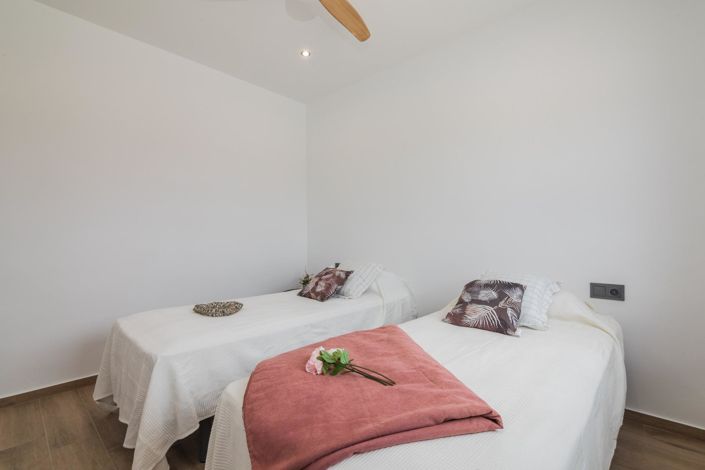 Image No.39-3 Bed Villa for sale