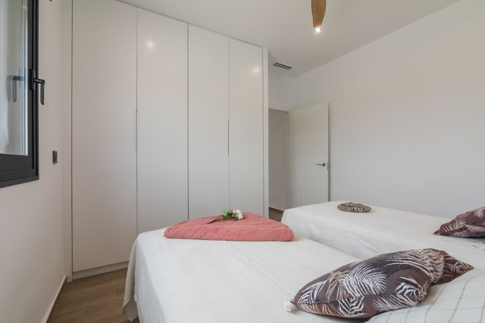 Image No.40-3 Bed Villa for sale